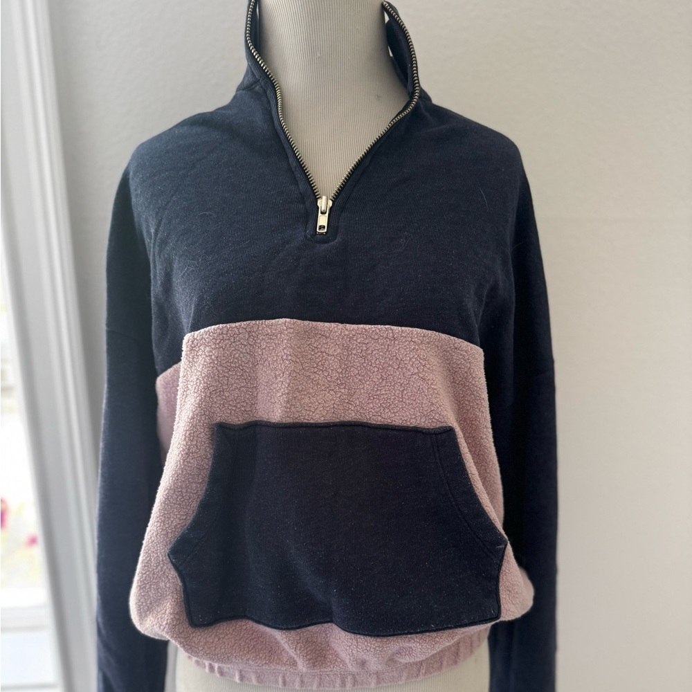 Wild fox sweater